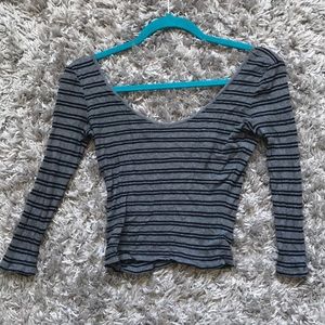Scoop neck crop top